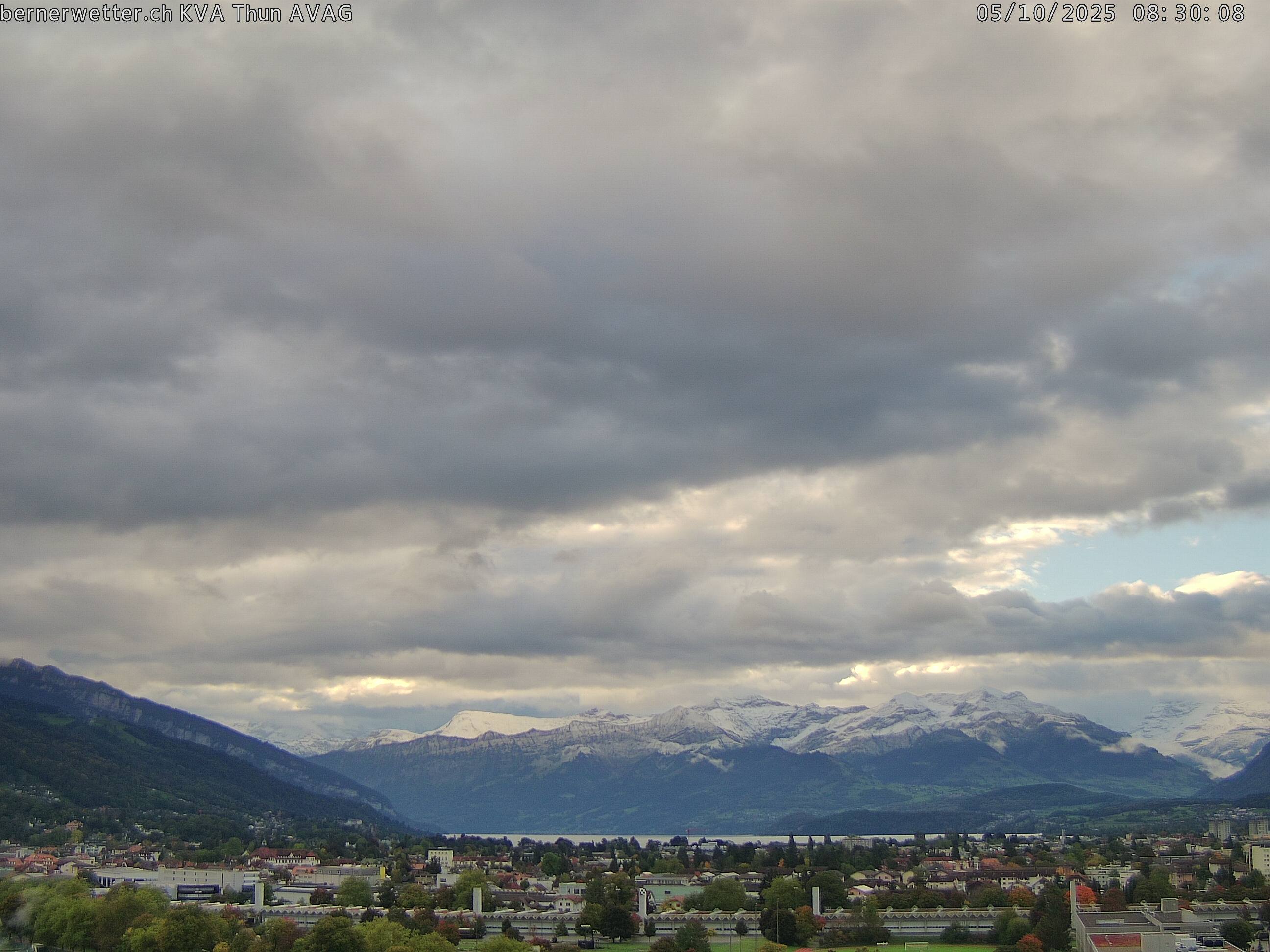 Wetterkamera in Thun, Sicht auf Berner Alpen und Jura